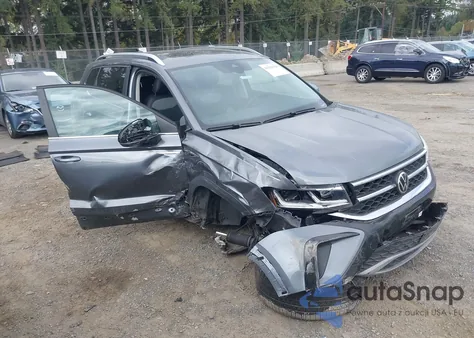 2022 Volkswagen Taos 1.5T Sel из США, поврежденный, VIN 3VV2X7B26NM065677